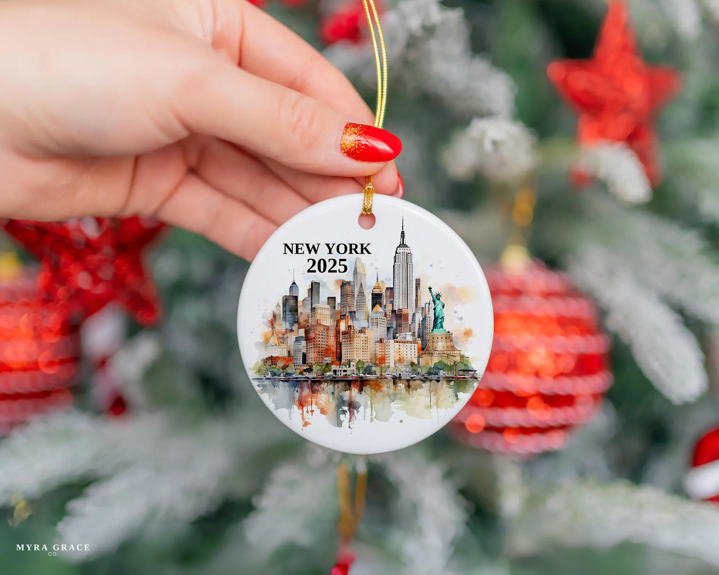 Custom New York NYC ceramic photo ornament with personalized message – handmade Christmas bauble, gift souvenir, or vacation keepsake.