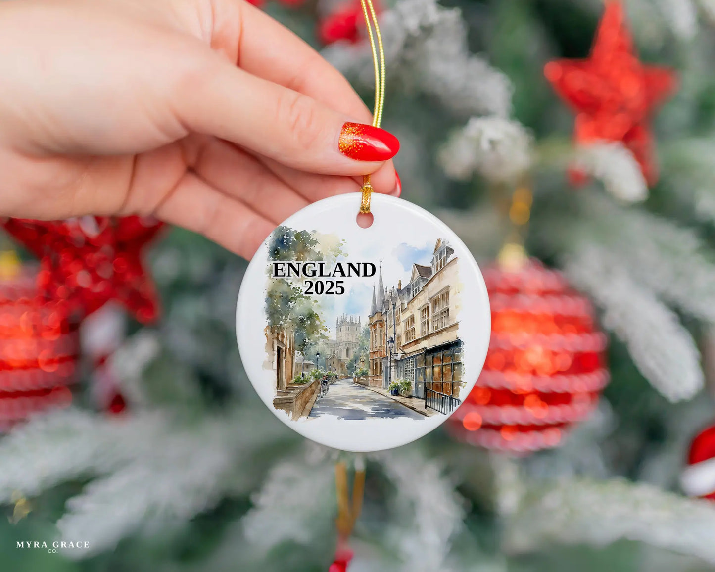 Custom England Oxford ceramic photo ornament with personalized message – handmade Christmas bauble, gift souvenir, or vacation keepsake.
