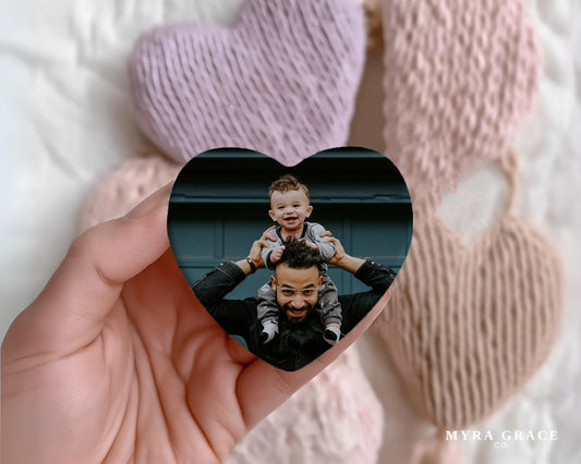 Heart-shaped custom new dad ceramic photo magnet on fridge – handmade personalized gift or Christmas fridge magnet. 