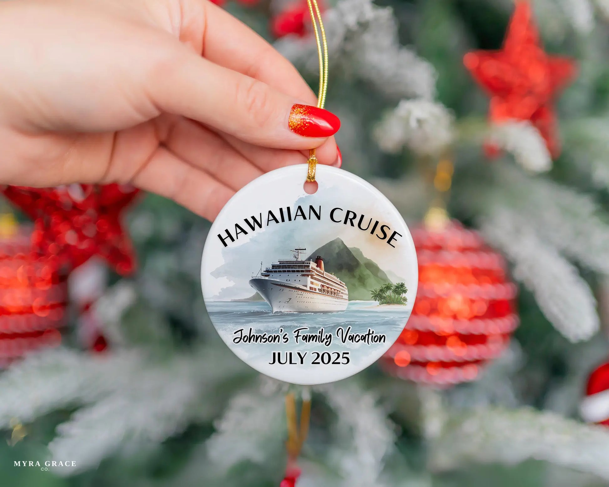 Handmade ceramic Hawaii cruise ornament with personalized location and photo – custom Christmas bauble or cruise vacation souvenir.