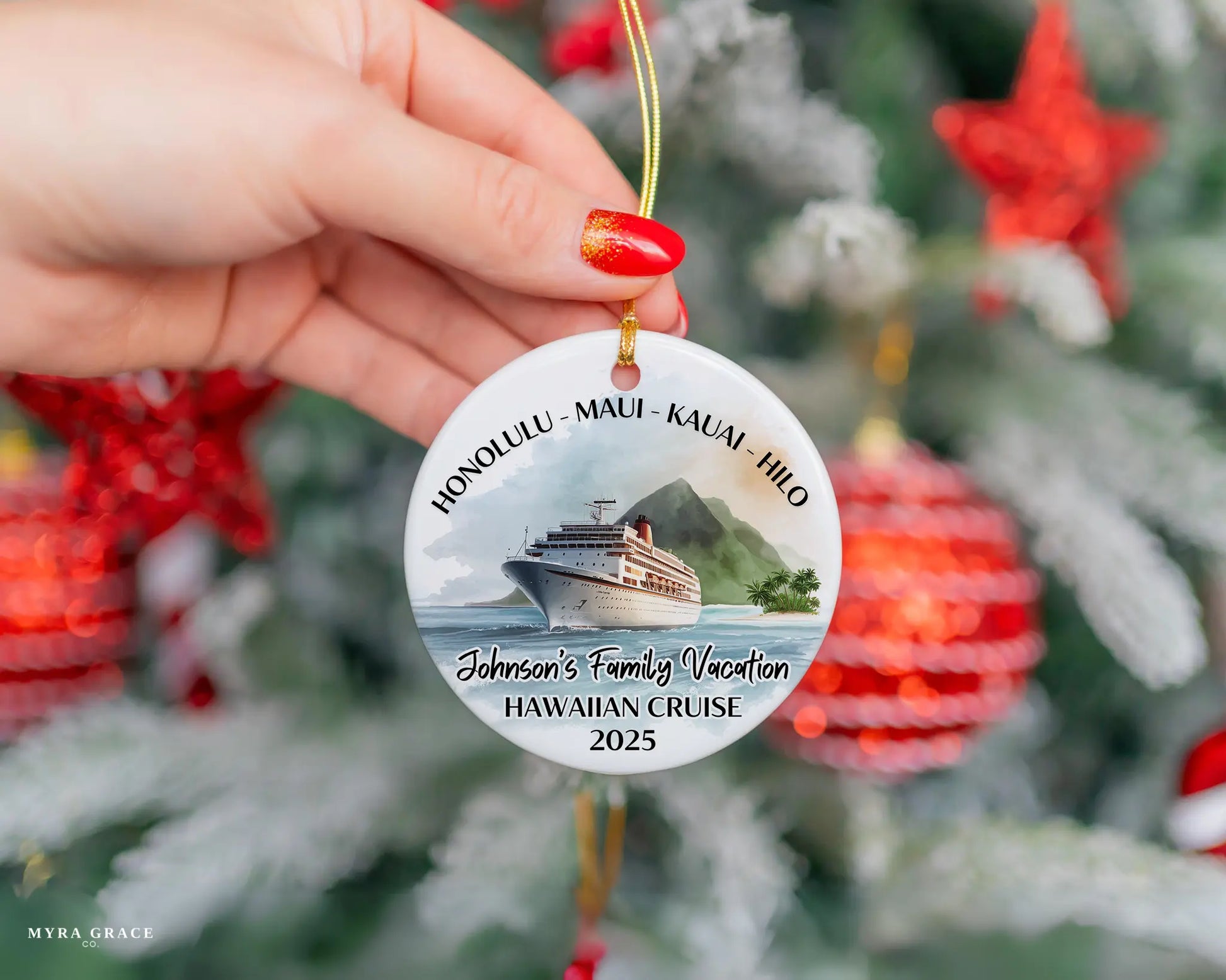 Handmade ceramic Hawaii cruise ornament with personalized location and photo – custom Christmas bauble or cruise vacation souvenir.