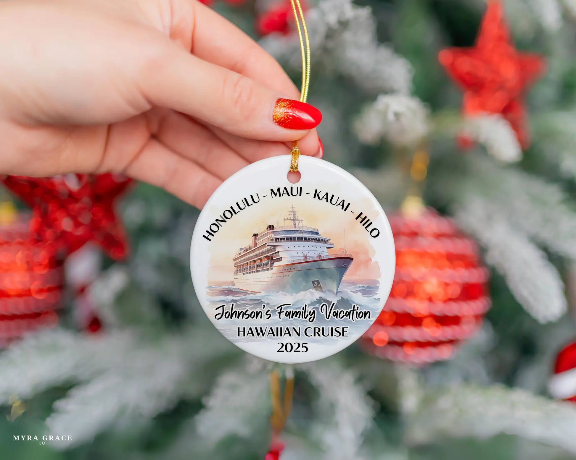 Handmade ceramic Hawaii cruise ornament with personalized location and photo – custom Christmas bauble or cruise vacation souvenir.