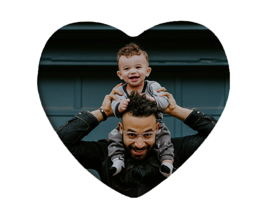 Heart-shaped custom new dad ceramic photo magnet on fridge – handmade personalized gift or Christmas fridge magnet. 
